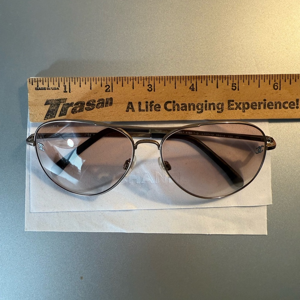Authentic Chanel sunglasses and case - Picture 12 of 12